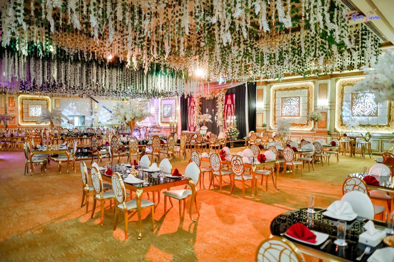 Rehana Plaza Hotel Cairo Exterior photo The interior of the ballroom